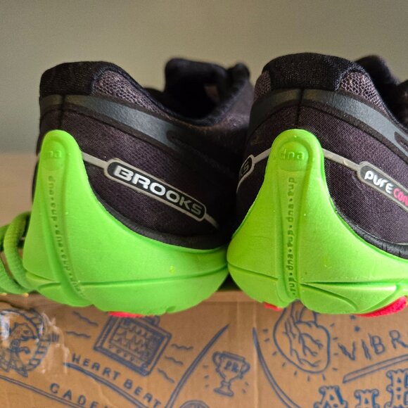 Brooks PureConnect 2 All Terrain Pink/Green Gecko Split-Toe Road Runner 1201321B - Picture 9 of 16